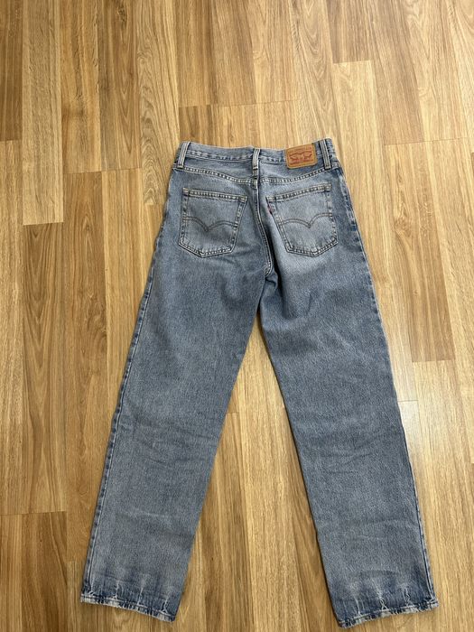 levi’s low waisted baggy jeans