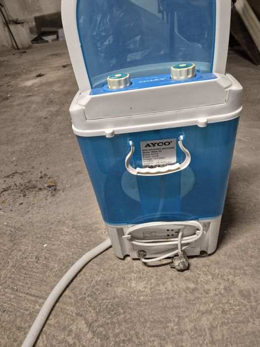 Полуавтоматична пералня