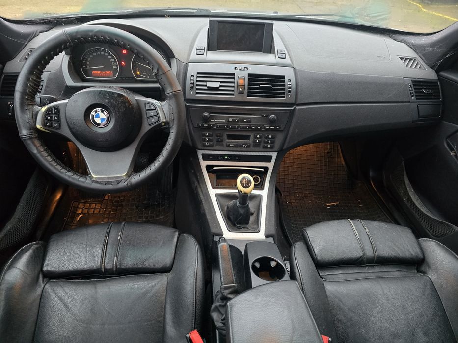 Dezmembrez BMW X3 2004 3.0 diesel Cutie manuala