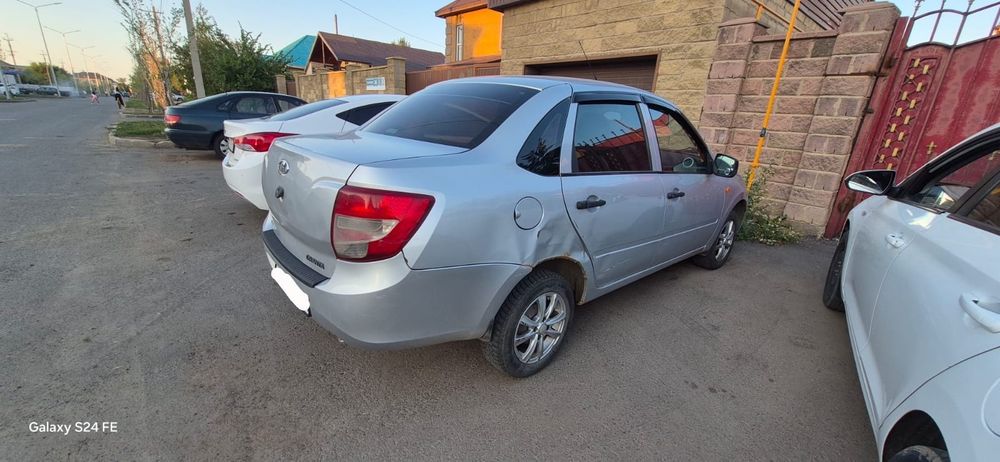 Продам Лада Гранта 2014г можно в рассрочку