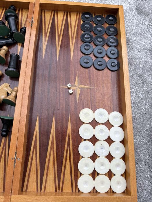 Стара табла/шах за игра