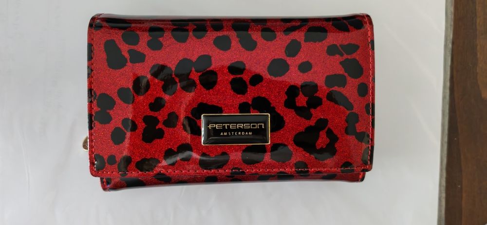 Дамско портмоне висок клас