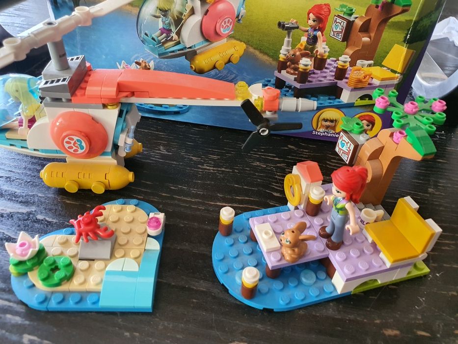 LEGO Friends, Elicopterul veterinar 41692, 249 piese