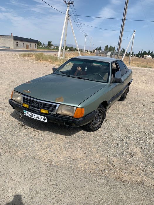 Audi 100 обем 1,8