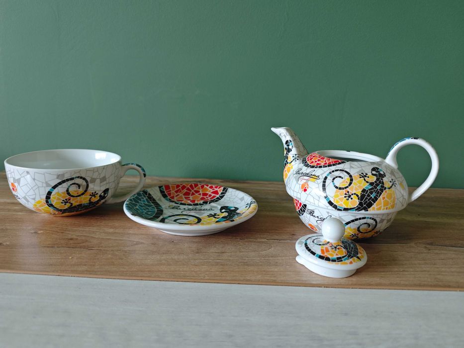 Чайник с чаша Барселона