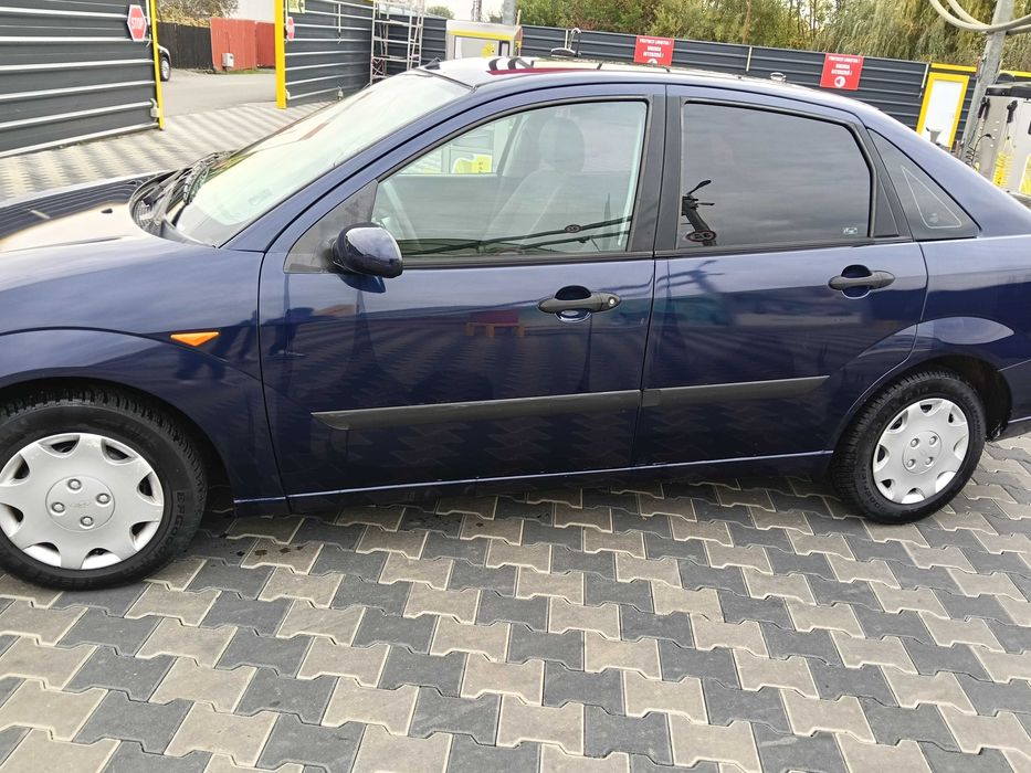 FORD Focus 2002 — imagine 3