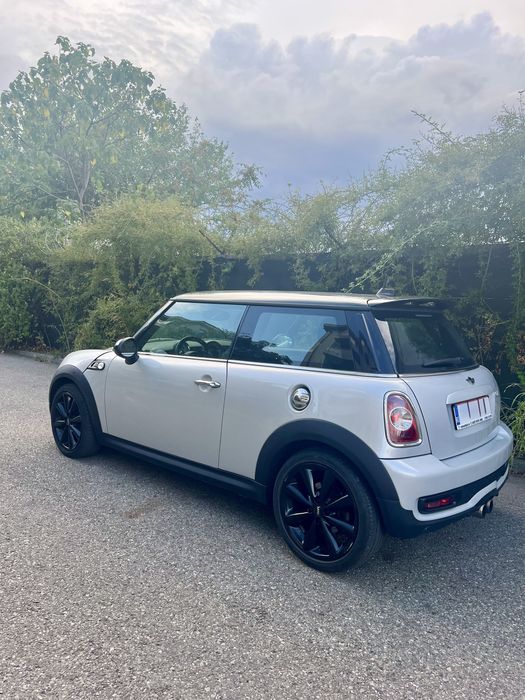 Mini Cooper S 1.6 turbo automat