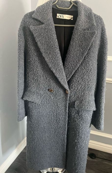 Пальто, платья разные