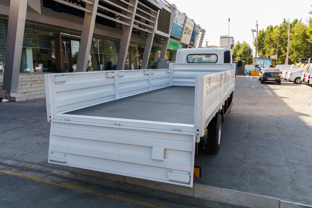 Бортовая платформа на базе Hyundai Mighty со скидкой