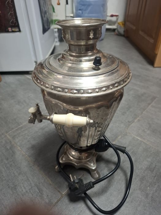 Продам чайник -самовар