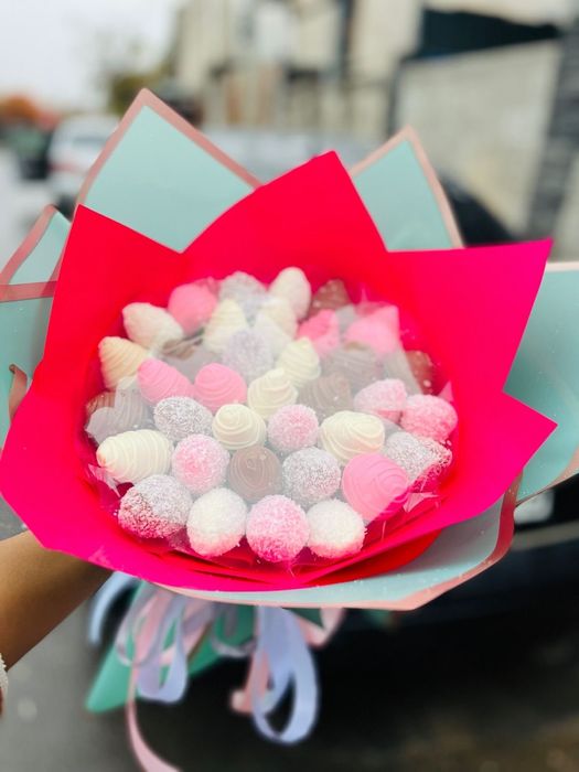 Клубника в шоколаде Алматы