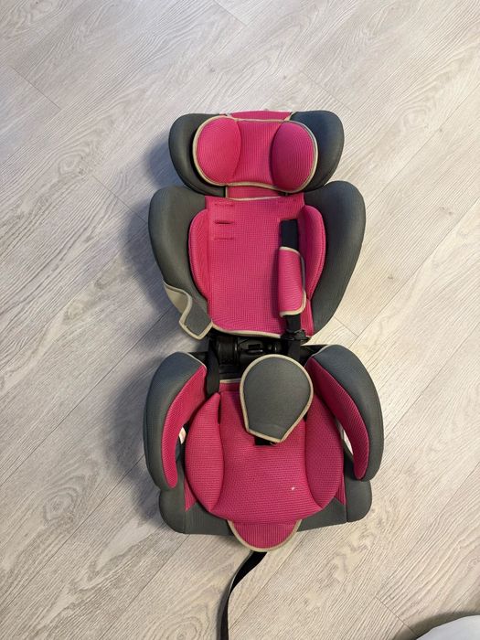 Vând scaun auto gold-baby