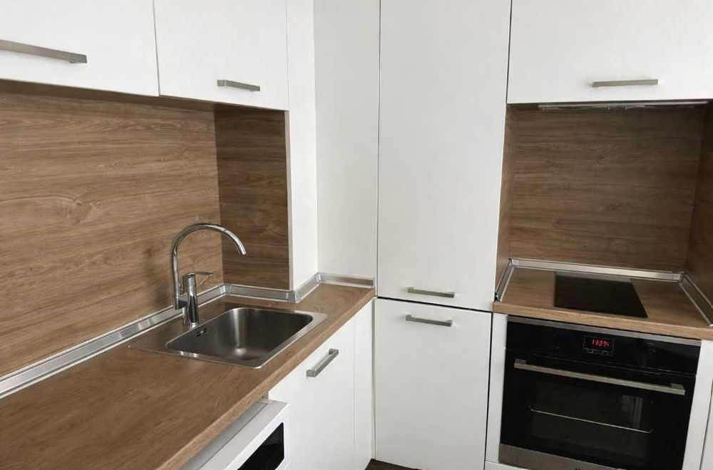 Дава се под наем Двустаен апартамент в София, Център - 76 кв.м за 796.62 € - Снимка #3