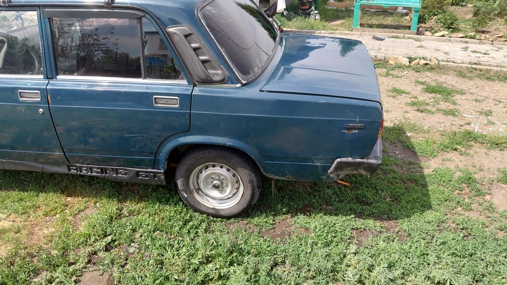 Продам ваз 2105 98 года