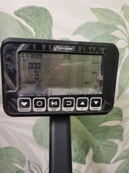 Гребной тренажер в отличном состоянии