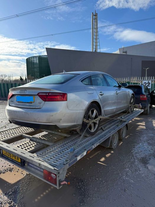 Dezmembrez Audi A5 2.0 sportback 2012,2013,2014,2015,2016