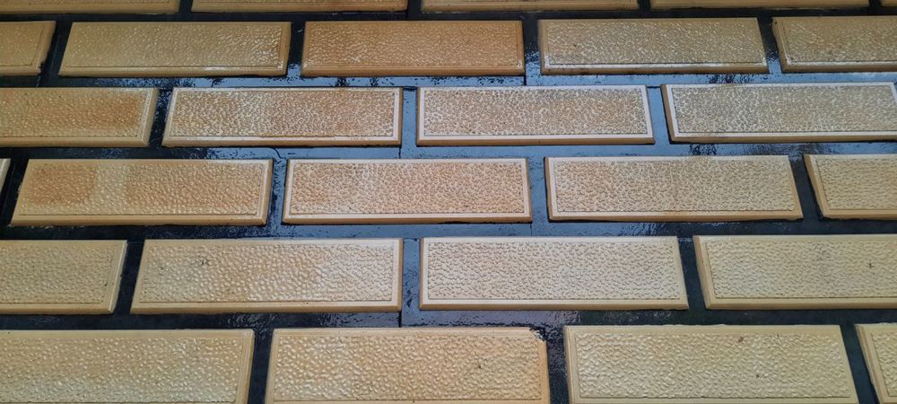 Фасадный плитка Янгиер