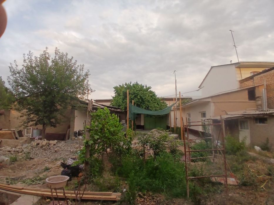 Uchaska sotiladi Nazarbek Tekistilda 6 sotih uglavoyda