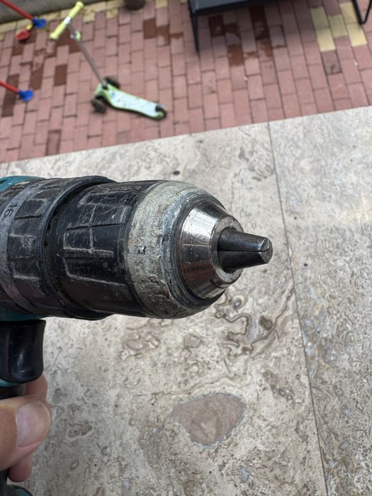 Makita винтовер 14,4V боди