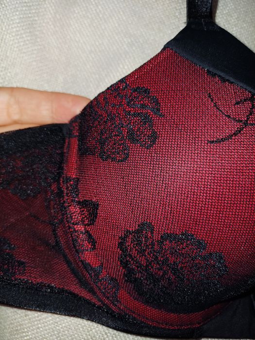 Triumph    сутиен 75 A