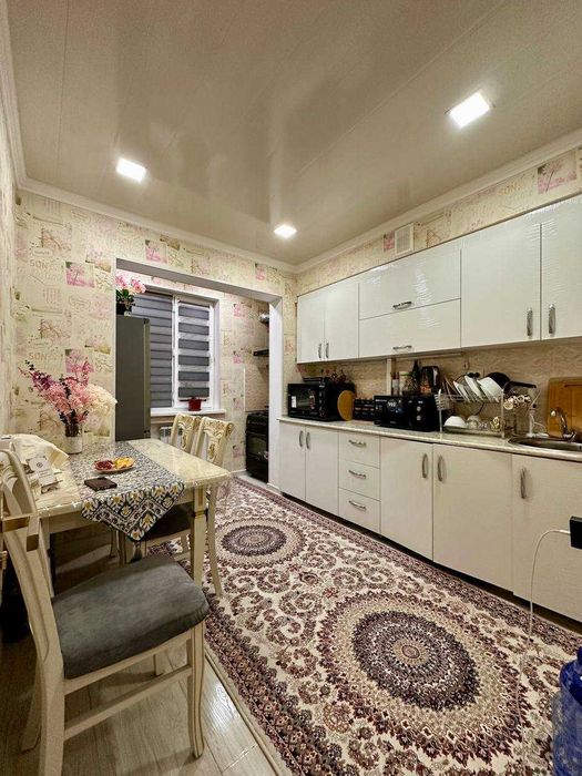 2 ком квартира Массив куйлюк 4 с ремонтом метро Матонат