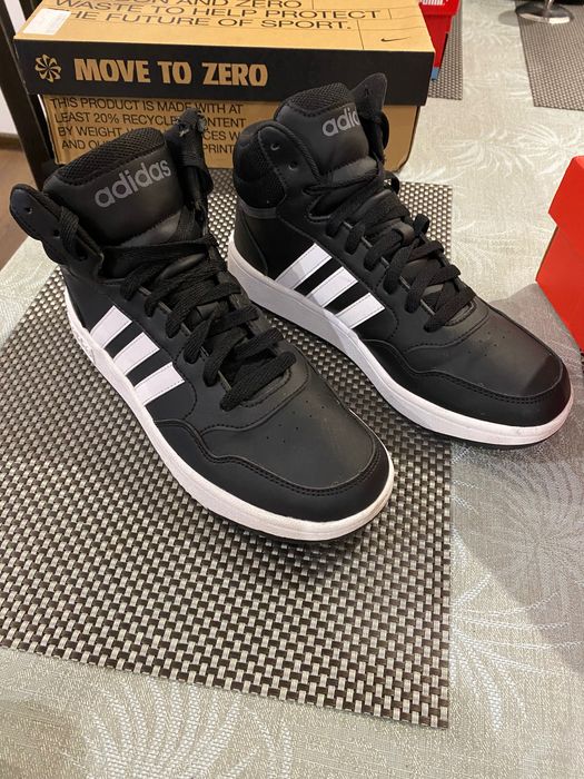 Кецове на Адидас