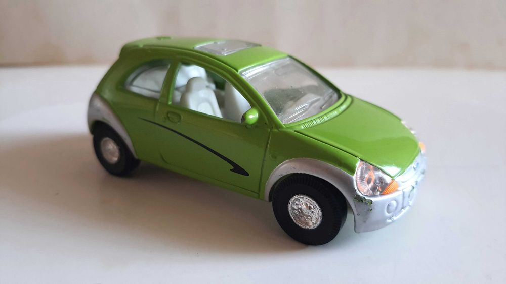 Ferrari F40, FORD KA и Darda Motor Car GT