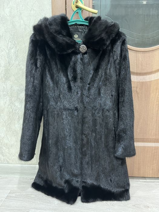 Продам норковую шубу