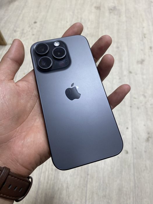 Телефон Iphone 15 pro 256