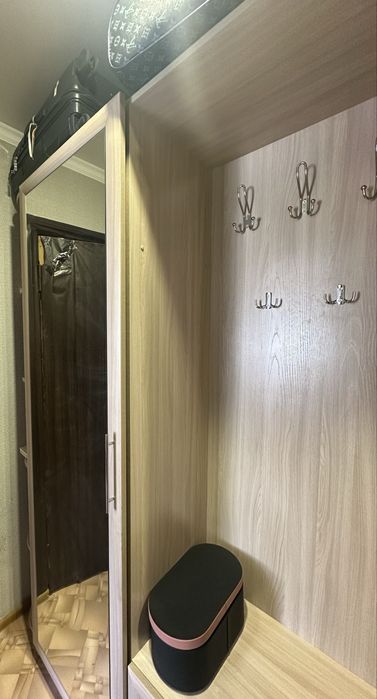 Продам шкаф прихожую