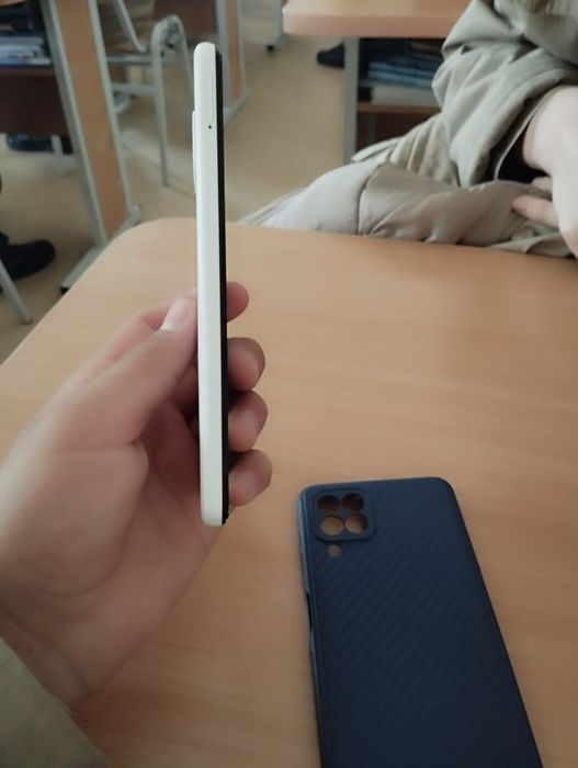 Samsung a22 64gb 1100 kami bor