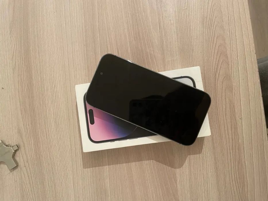 Iphone 14 pro в хорошем состоянии