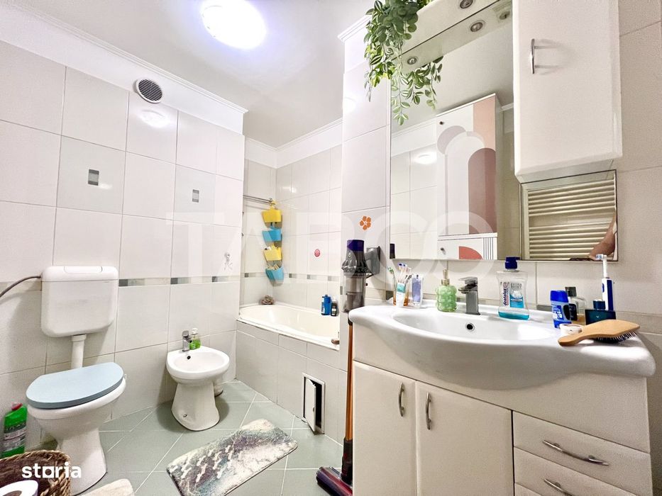 Apartament cu 4 camere de vanzare in Gheorgheni la cheie cu lift