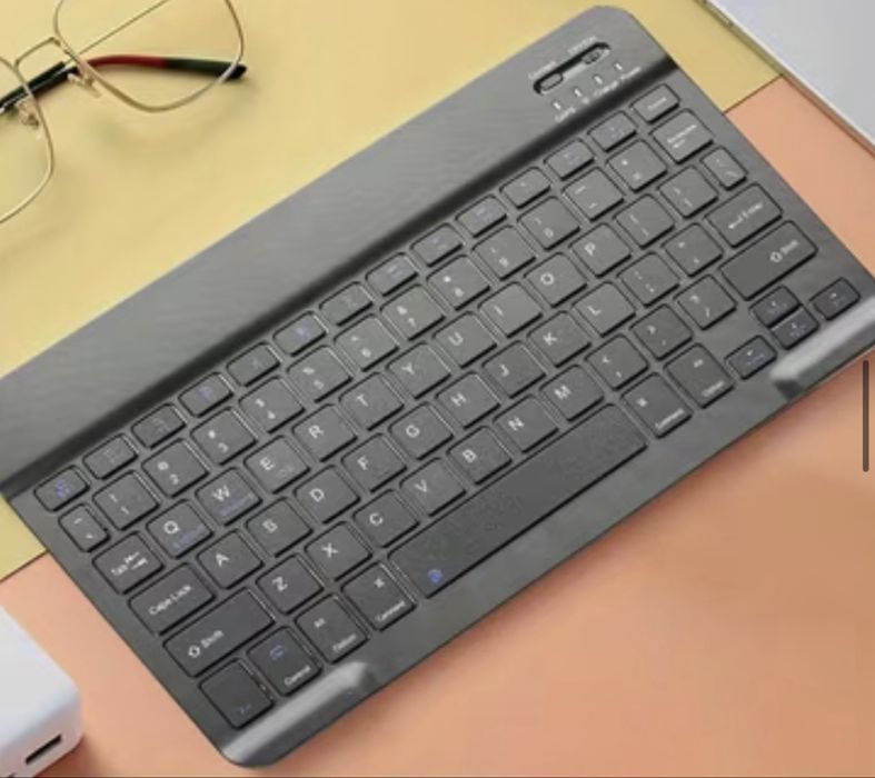 Клавиатура для айпада,ноута