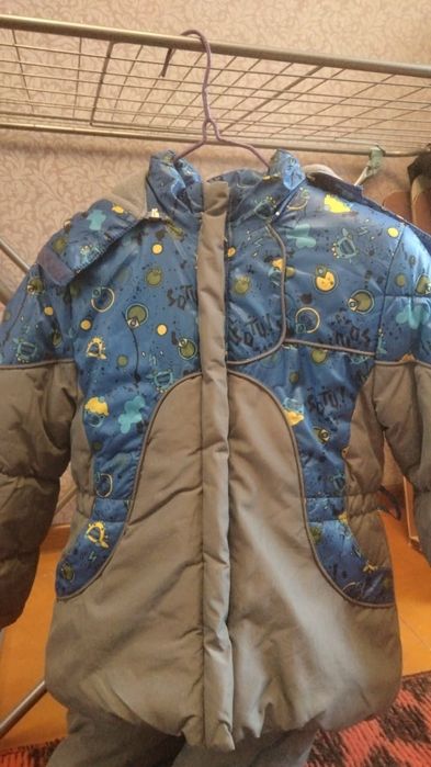 Продам куртки б/у