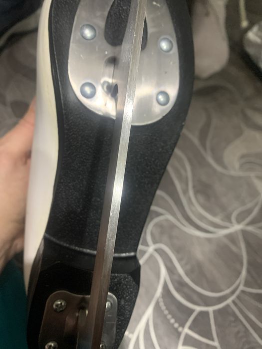 Продаю коньки 36 размера