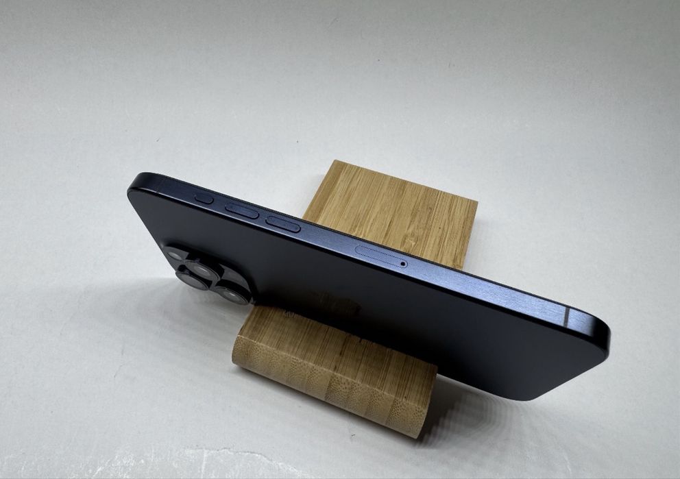 IPhone 15 pro 128 Gb