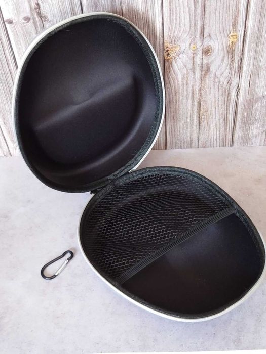 Кутия за слушалки