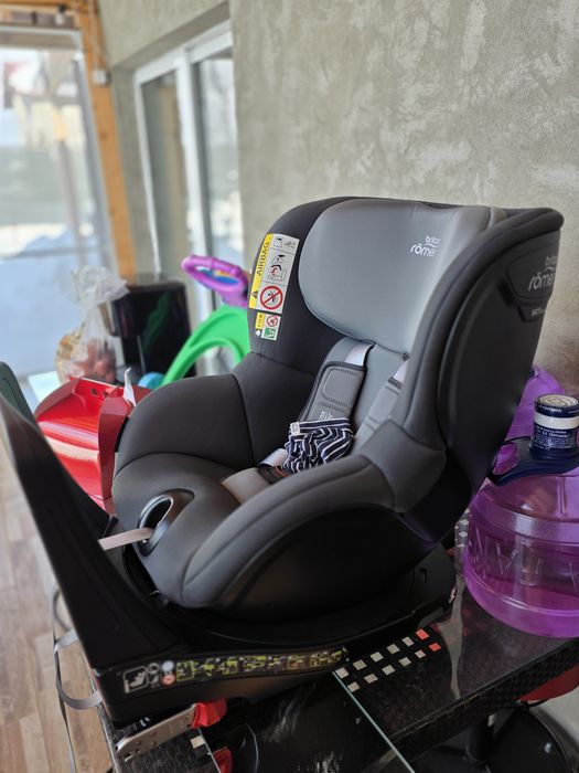 britax romer dualfix m i size scaun auto