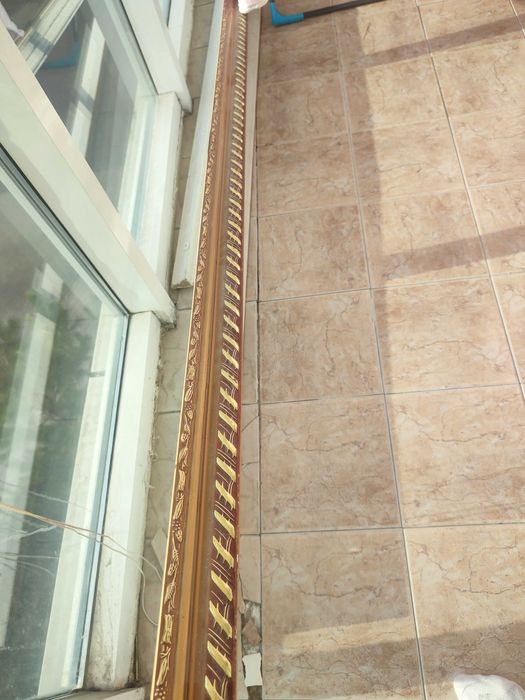 Продам деревянные карнизы