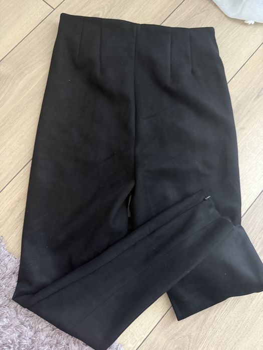 Colanti negri catifelati Zara