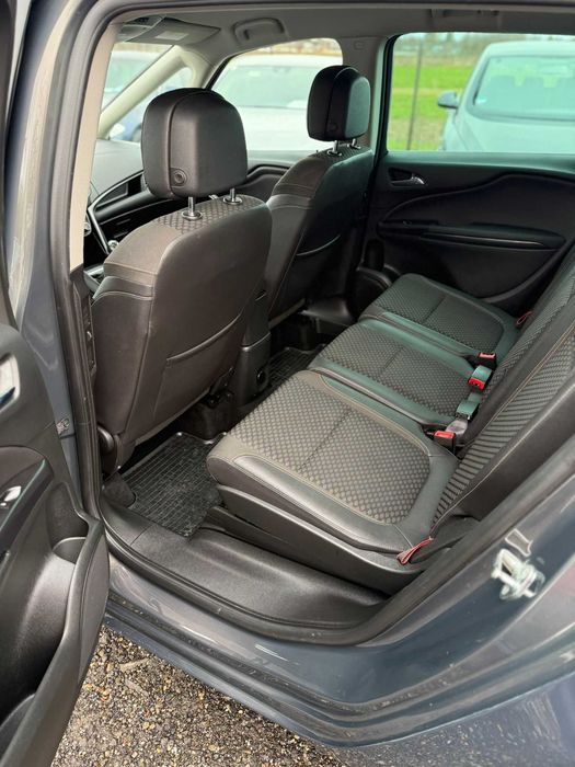 Opel Zafira 2016 7 locuri benzina + gaz