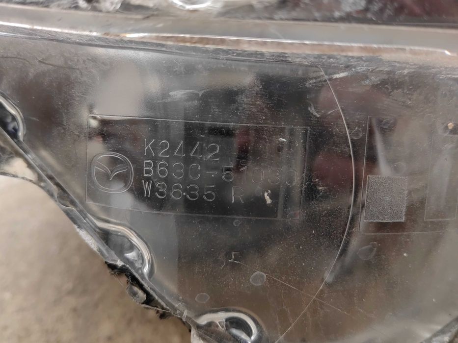 Фар Mazda 3 FULL LED десен / Фар Мазда 3 Оригинален