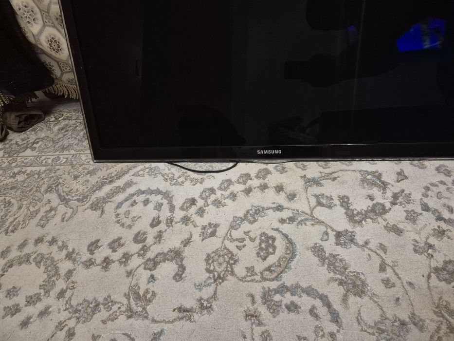 Телевизор самсунг