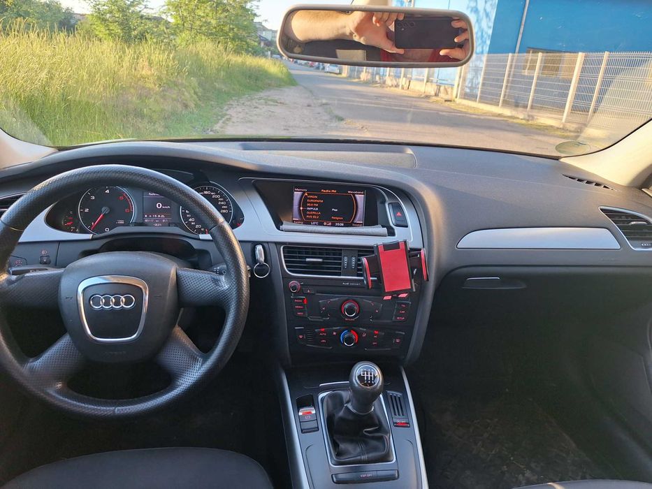 AUDI A4 2010 — imagine 5