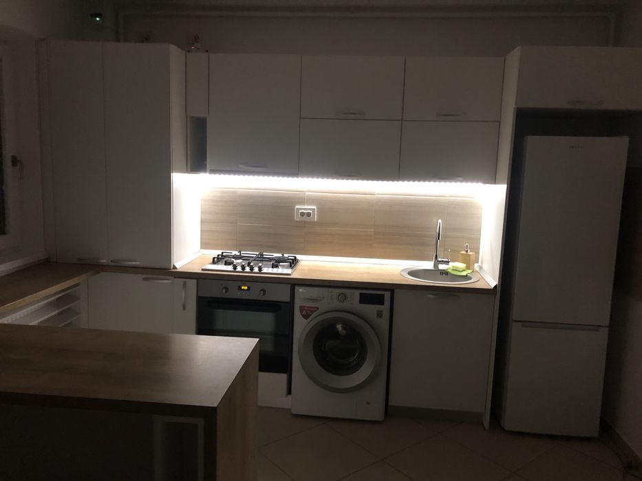 Proprietar inchiriez apartament