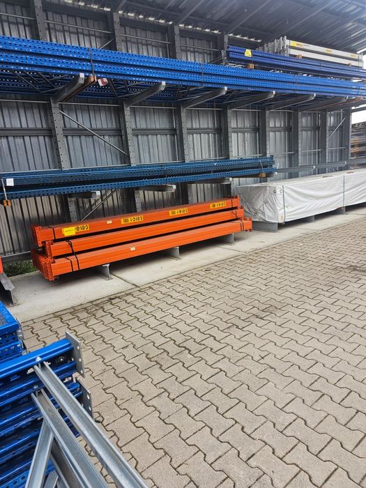 Rafturi industriale pentru paleți