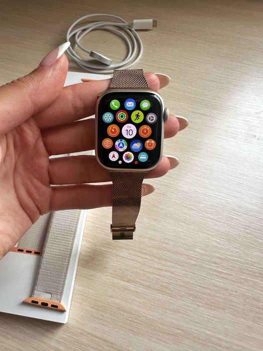 Apple Watch Series 9 41mm Starlight AI Starlight SL GPS - ОТЛИЧНО СЪСТОЯНИЕ