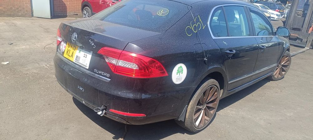 Dezmembrez Skoda Superb II (3T4) [Fabr 2008-2015]