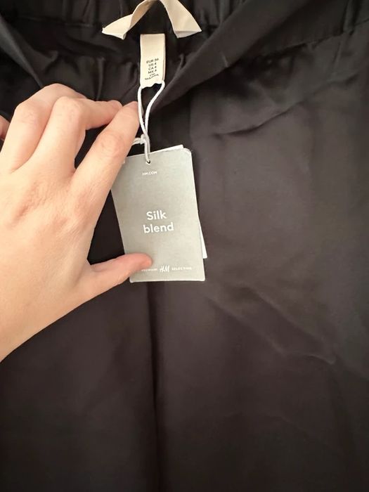 H&M pantaloni negri crac larg mix de matase